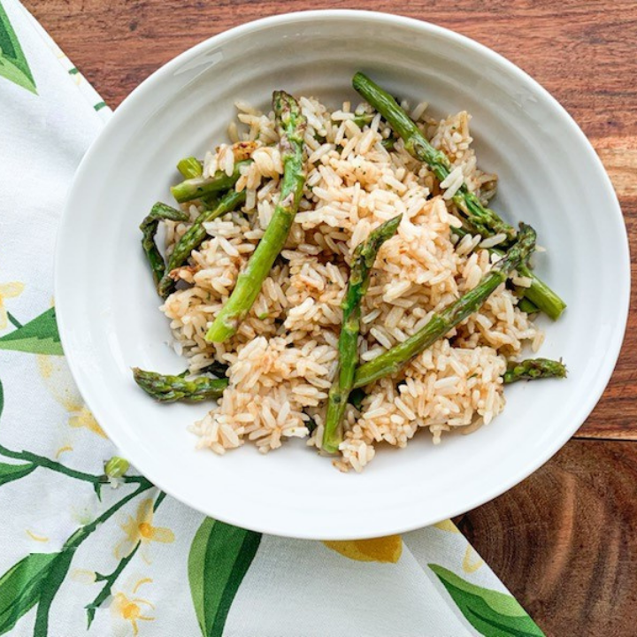 cooked rice and asparagus
